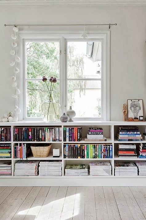 Smart Bookshelf Ideas That Give You More Interior Space Low Bookshelves, Billy Regal, Dnevna Soba, Space Apartments, Library Room, House Deco, Bookshelves Diy, Radiator Cover, غرفة ملابس