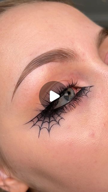 India Rose on Instagram: "Every year I do a spider web liner look and I never regret it 🕷️🕸️

@glisten_cosmetics Wet Liner in Cola (INDIA20 for ££ off) 
@aboutfacebeauty Matte Fluid Eye Paint in Art of Darkness (AFXINDIA20 for ££ off) 
@kaleidosmakeup Black Jasmine Quad 
@lillylashes Sheer Band Enticing Lash 

gifted products #halloweenmakeupideas #spidermakeup #spiderwebmakeup #halloweenmakeup" Spider Themed Makeup, Spider Web On Face, Spiderweb Eyeliner Tutorial, Spider Web Liner, Spider Web Makeup Halloween, Spider Web Makeup Easy, Web Face Paint, Spider Web Face Paint, Spider Makeup Looks