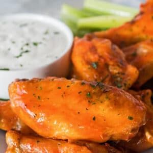 Chicken Wing Sauce, Air Fryer Buffalo Chicken, Cabbage Lasagna, Indian Chicken Dishes, Best Chicken Wing Recipe, Keto Friendly Recipes, Chicken Wing Sauces, Cream Of Broccoli Soup, Hot Appetizers