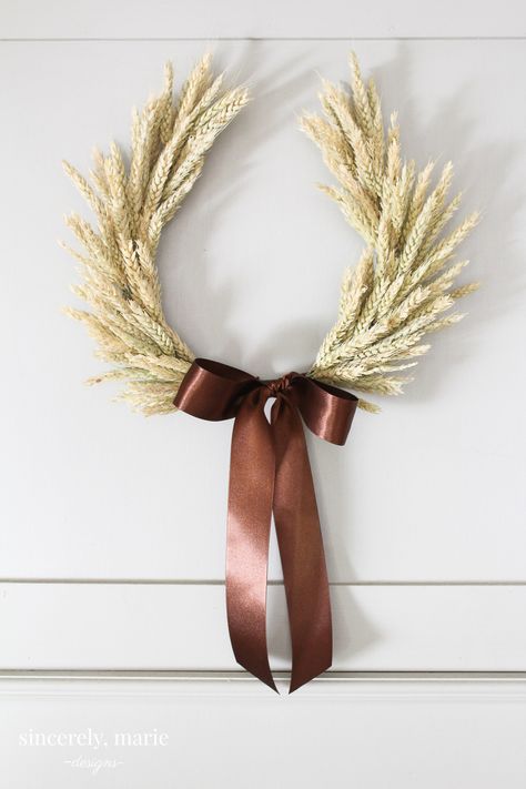 A DIY Wheat Wreath Tutorial - Sincerely, Marie Designs Easy Diy Thanksgiving Decorations, Thanksgiving Decorations For Home, Horseshoe Wreath, Homemade Wreaths, Thanksgiving Decorations Diy, Diy Thanksgiving, Diy Fall Wreath, Decorations For Home, Thanksgiving Wreaths