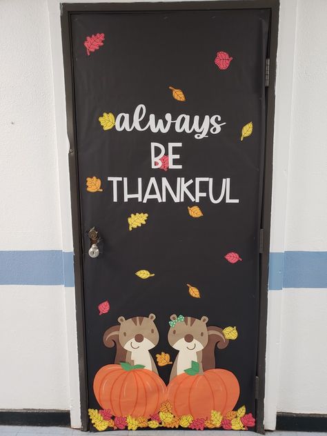 Thanksgiving Themed Classroom Door, Thanksgiving Doors For School, Thankagiving Classroom Door, November Theme Classroom Door, Thanksgiving Door Decorations For School, November Door Decorations Preschool, Thanksgiving Decorations Door, November Decorations Classroom, Preschool Thanksgiving Door Ideas