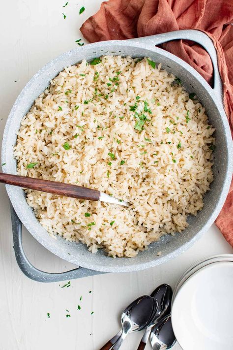 Herb Seasoned Rice is fluffy and flavorful, and the perfect side dish for any meal. It's way better than a boxed mix and ready in 20 minutes! Baked Boneless Chicken Thighs, Seasoned Rice Recipes, Minute Rice, Cheesy Chicken Broccoli, Broiled Chicken, Poached Chicken, Clam Recipes, Seasoned Rice, Low Sodium Chicken Broth