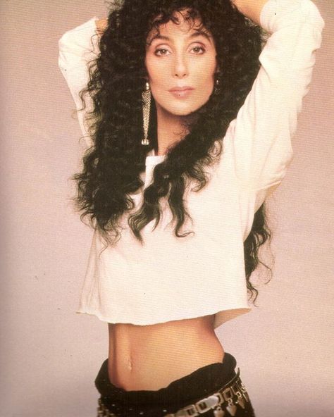 Cher Moonstruck, Cher 80s, Cher 90s, Cher Hair, Virgo Mood, Cher Fashion, 1980s Hair, Cher Outfits, Cher Bono