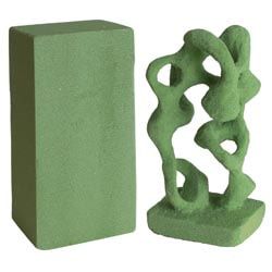 Sculpture Materials, Green Sculpture, Foam Sculpture, Foam Carving, Classe D'art, 3d Art Projects, Sculpture Art Projects, Art Education Projects, High School Art Lessons