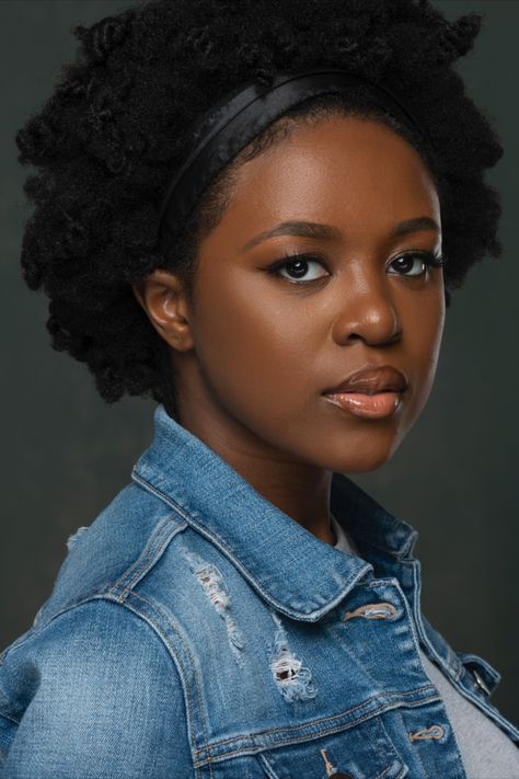 Headshot Hairstyles For Black Women, Commercial Headshots Women, Black Women Headshots, Actor Headshots Women, Headshots Black Women, Headshot Posing, Great Headshots, Celebrity Headshots, Photo Cv