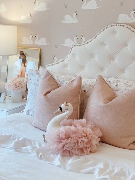 Cute Bedroom Ideas for Your Little One Swan Wallpaper Bedroom, Swan Princess Bedroom, Swan Bedroom Ideas, Small Room Toddler Girl, Princess Beds For Kids, Ballerina Toddler Room, Kids Bedding Ideas, Girls Bed Ideas, Ballerina Bedroom Ideas Kids