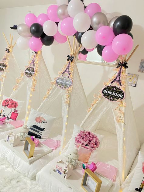 Paris Theme Sleepover Party, Paris Bday Party Ideas, Paris Sleepover Party, Bday Sleepover, The Perfect Sleepover, Perfect Sleepover, Birthday 11, Tent Party, Paris Birthday Parties