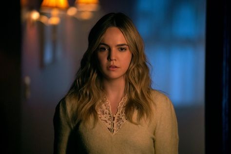 HBO Max Nordic on Twitter: "What do you think will happen in the season fin🅰️le of #PLLOS? Share your guesses! 👇 https://t.co/tapDiO5V75" / Twitter Imogen Adams Aesthetic, Imogen Adams, Pretty Little Liars Original Sin, Pll Outfits, Strange Magic, Bailee Madison, Eternal Flame, Promotional Image, Hbo Max