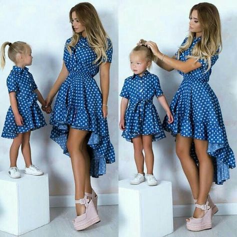 Simplemente hermosas 😍 Me encantan todos Cual es tu outfit favorito? síguenos @modachildren Mom And Baby Outfits, Mom Daughter Outfits, Mommy Daughter Outfits, Mother Daughter Fashion, Mother Daughter Matching Outfits, Mom And Daughter Matching, Mother Daughter Outfits, Mother Daughter Dress, Mommy And Me Outfits