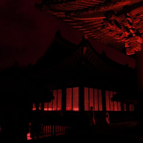 Japanese Red Aesthetic, Kokushibo Aesthetic, Red Japanese Aesthetic, Hua Cheng Aesthetic, Sukuna Aesthetic, Edo Period Japan, Japanese Shrine, Chinese Aesthetic, Japanese Castle