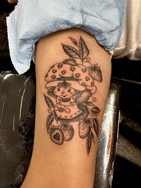 Strawberry Shortcake Tattoos, Strawberry Shortcake Tattoo Ideas, Strawberry Shortcake Tattoo, Stocking Tattoo, Berry Shortcake, Pretty Tattoos For Women, Acnh Ideas, Piercing Ideas, Dark Tattoo