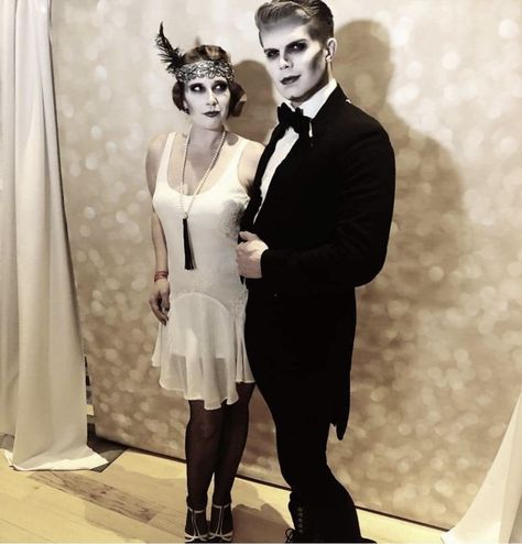 Roaring 20s Halloween Costume, Halloween Speakeasy, Spooky Speakeasy, 20s Halloween Costume, Roaring 20s Halloween, Zombie Ideas, Halloween Costum, Vampire Party, Girly Halloween