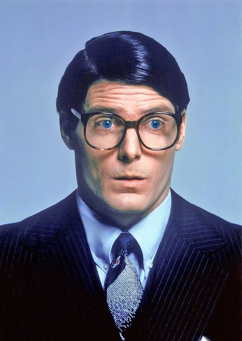 Christopher Reeve as 'Clark Kent' in Superman (1978) Christopher Reeve Superman, Superman Film, Superman Movies, Superman Man Of Steel, Superman Art, Christopher Reeve, Dc Movies, Clark Kent, Smallville