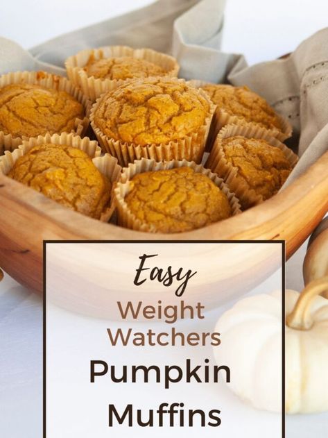 Ww Pumpkin Muffins, Weight Watchers Pumpkin Muffins, Healthy Baked Snacks, Weight Watchers Cake, Low Points Weight Watchers, Weight Watchers Muffins, Pumpkin Muffins Recipe, Weight Watchers Pumpkin, Cake Mix Muffins