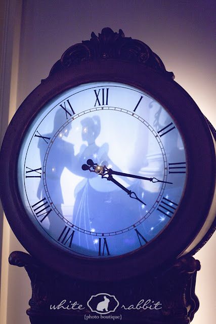 Cinderella Clock, Disney Clock, Disneyland Engagement, Midnight Cinderella, Cinderella 1950, Disney House, Wedding Disney, Disney Weddings, Disney Rooms