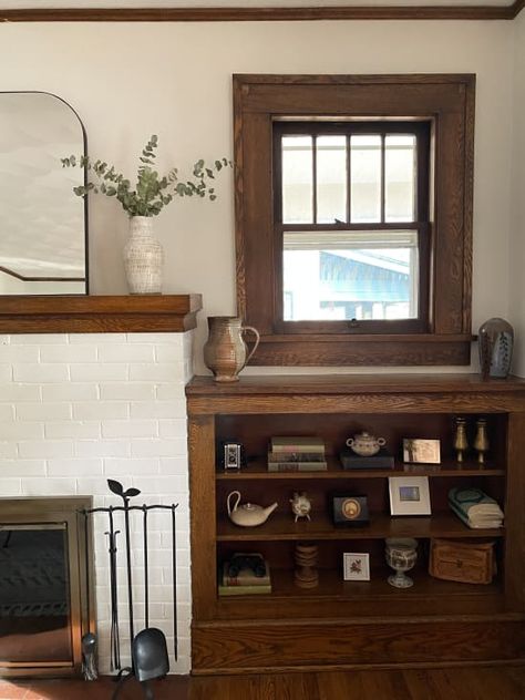 Window By Fireplace, Built In Shelves Fireplace, Craftsman Bungalows Interior, Craftsman Built Ins, Northern House, Bungalow Fireplace, Modern Craftsman Interior, Transitional Craftsman, Interior Millwork