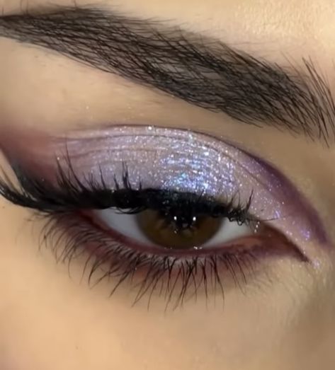 Evening Eye Makeup, Eye Makeup Images, Pretty Eye Makeup, Cute Eye Makeup, Chase Atlantic, Eye Makeup Pictures, Ethereal Makeup, Pinterest Makeup, Makijaż Smokey Eye