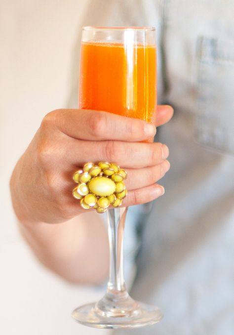 why don’t we – make homemade champagne Homemade Champagne, Summertime Sangria, Low Calorie Cocktails, Mommy Juice, Champagne Drinks, Diy Music, Food Health Benefits, Why Don't We, Boozy Drinks