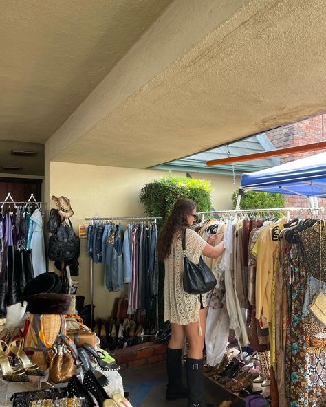 Channeling my inner LA girl • • • • • #lagirl #losangeles #westcoast #sliverlakefleamarket #outfitinspo #ootd #thrifting thrift haul, outfit inspo, ootd, flea market, Los Angeles, Pinterest aesthetic, Pinterest inspired Flea Market Los Angeles, Thrift Haul, Pinterest Aesthetic, Aesthetic Pinterest, La Girl, Flea Market, Ootd, Angeles, Outfit Inspo