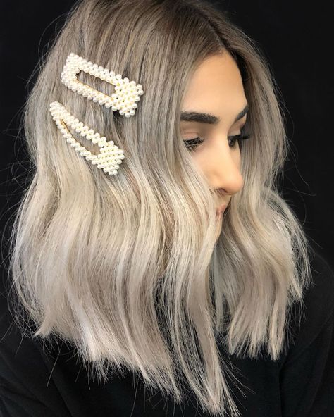 Icy blonde lob with smoked out root shadow Blonde Shadow Root With Money Piece Bob, Blonde Lob With Root Smudge, Icy Blonde Hair With Shadow Root Medium Length, Blonde Bob Root Shadow, Icy Blonde Bob Dark Roots, Blonde Lob, Icy Blonde, Bobby Pins, Hair Stylist