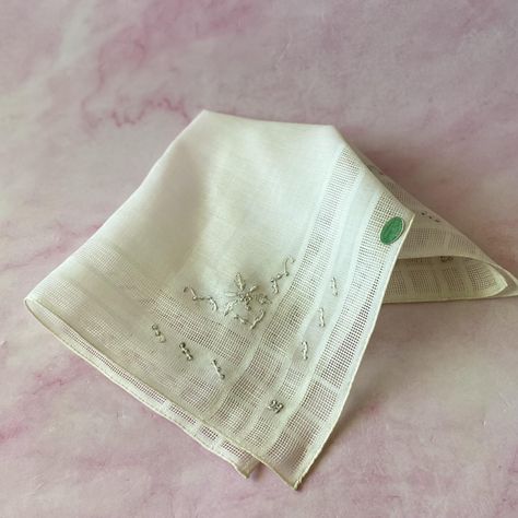 Vintage Handmade Ivory Linen Cotton Madeira Handkerchief, Bridal/Keepsake/Heirloom Handkerchief by RoxxPicks on Etsy Embroidery Guide, Embroidered Handkerchief, Vintage Handkerchief, Heirloom Gifts, Vintage Handkerchiefs, Embroidered Linen, Something Old, Thread Work, White Embroidery