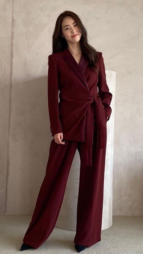 Maroon Outfit, Silk Blazer, Business Outfits Women, Maroon Dress, Casual Blazer, Business Outfits, Burgundy Color, Duster Coat, Jumpsuit