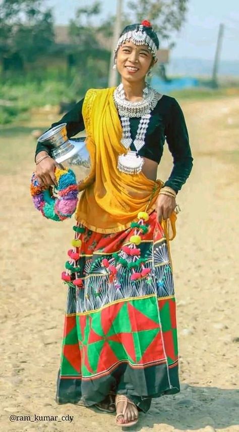 Tharu Culture Tharu Culture, Cultural Dress, India Beauty, Girl Face, Beauty Women, Beauty