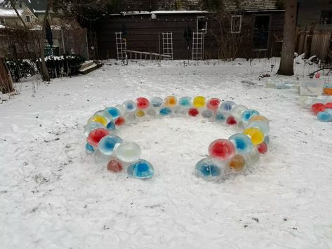 Oak Park Family Makes The COOLEST 8ft Igloo Using Dyed Water Balloons | 93.9 LITE FM | Melissa Forman in the Morning Frozen Water Balloons Winter, Balloon Igloo Diy, Water Balloon Igloo, Balloon Igloo, Ice Balloons, Frozen Water Balloons, Winter Family Activities, Frozen Balloons, Igloo Ice