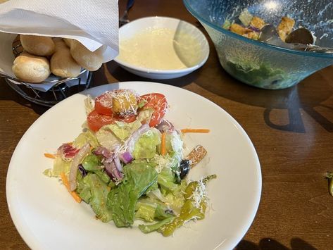 Olive Garden Italian Restaurant | Forking Orlando Garden Italian, Lots Of Windows, Restaurant Concept, Olive Gardens, Olive Garden, Breadsticks, Alfredo Sauce, Italian Restaurant, Alfredo