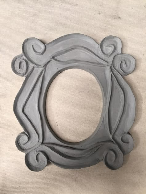 Clay frames - maybe make space for a mirror behind? Pottery Mirror Frames, Ceramic Mirror Frame Handmade, Clay Frame Diy, Pottery Picture Frame, Ceramic Frame Ideas, Polymer Clay Picture Frame, Ceramic Mirror Frame, Ceramic Picture Frame, Air Dry Clay Mirror