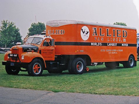 Truck Camper Storage, Big Mack, Moving Trucks, Old Mack Trucks, Best Truck Camper, Mack Attack, Moving Van, Old American Cars, Van Lines