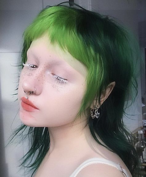 Chartreuse Hair, Micro Bangs, Hair Goal, Punk Hair, Alternative Hair, New Haircuts, Hair Inspiration Color, Hair Inspo Color, Hair Envy