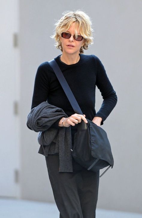 Meg Ryan Short Hair, Meg Ryan Hairstyles, Short Shag Hairstyles, Meg Ryan, Hair Inspiration Short, West Village, Short Hair Older Women, Short Hair With Layers, Women Hairstyles