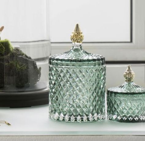 Lilin Aroma, Bathroom Jars, Unique Storage, Glass Storage Jars, Cotton Buds, Glass Bathroom, Jar Lights, Glass Storage, Green Colour