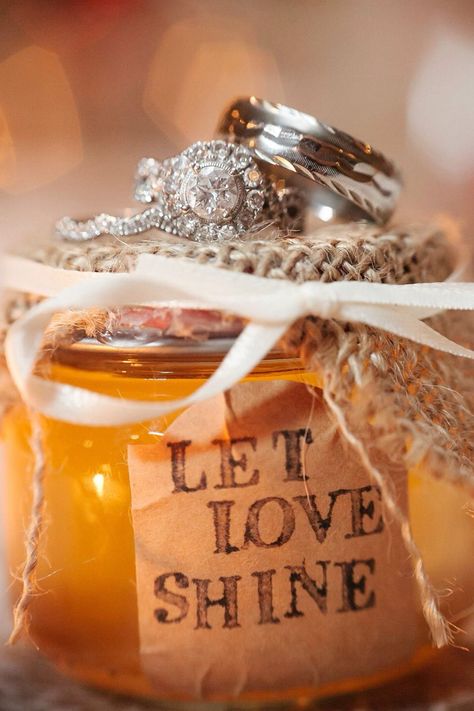 Moonshine Wedding Ideas, Moonshine Wedding Favors, Moonshine Wedding, Red Bridal Gown, Apple Pie Moonshine, Florida Wedding Venue, Homemade Wedding Favors, Blossom Wedding, Moonshine Recipes