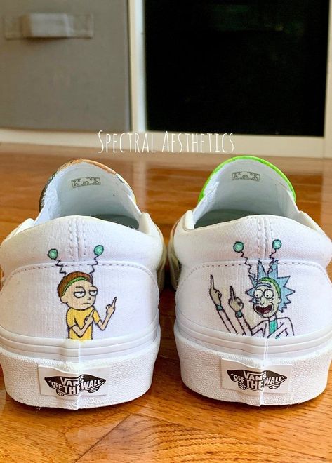 Painting Vans, Spring Outfit Women, Vans Shoes Fashion, Custom Vans Shoes, Painted Shoes Diy, Custom Sneakers Diy, Custom Painted Shoes, Custom Shoes Diy, Diy Sneakers