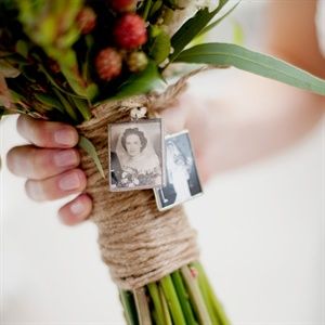 Unique Ways To Wrap Your Bridal Bouquet! - Mayuris Floral Design Bouquet Wrapping, Bouquet Charms, Bridal Wrap, Bouquet Wrap, Diy Wedding Bouquet, Plan My Wedding, September Wedding, Wedding Memorial, Casual Wedding