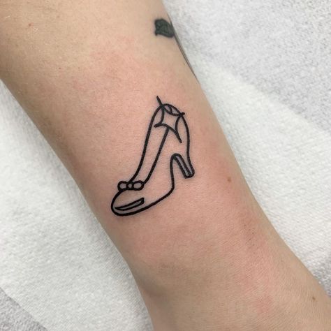 Disney Tattoos Cinderella, Simple Disney Tattoos, Cinderella Tattoo, Heel Tattoos, Disney Tattoos Small, Disney Sleeve Tattoos, Tattoo Disney, Shoe Tattoos, Cinderella Slipper