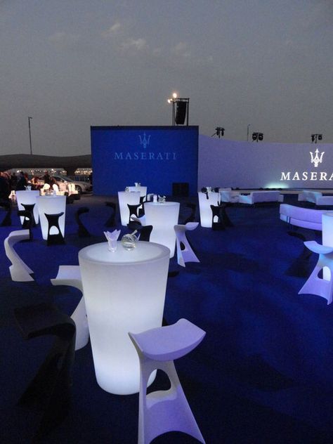 Iluminação terraço                                                                                                                                                                                 More Outdoor Events Festivals, Corporative Events, Terrazas Chill Out, Festival Wedding Decorations, Salas Lounge, Corporate Events Decoration, Corporate Event Design, Decoration Evenementielle, Nightclub Design