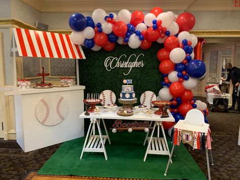 Baseball Theme Backdrop, Baseball Theme Birthday Party, Baby Boy Birthday Themes, Baseball Theme Birthday, Baseball Baby Shower Theme, Kids Party Inspiration, Park Birthday, Baseball Birthday Party, Baby Boy First Birthday