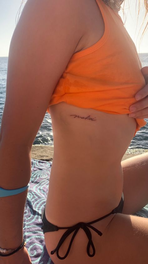 Hawaii tattoo, makai, ocean tattoo, to the ocean, small tattoo Hawaii Matching Tattoos, Tattoos In Hawaii, Hawaii Small Tattoo, Hawaiian Words Tattoo, Meaningful Ocean Tattoos, Simple Hawaii Tattoo, Hawaiian Word Tattoos, Hawaii Tatoos Small, H20 Tattoo