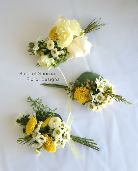 Wildflower boutonnieres and corsages.  Yellow and white. Yellow White Wedding, Yellow Boutonniere, Prom Flowers Corsage, White Stripes Wedding, Wildflower Bridal Bouquets, White Corsage, Yellow Wedding Bouquet, Yellow Carnations, Diy Corsage