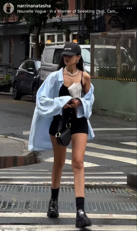 Model Off Duty Outfit Aesthetic, Model Off Duty Style Aesthetic, Nyc Summer Outfit Street Style, Hongdae Fashion, Models Off Duty Style, The Kardashians, Fall Outfit Ideas, Classy Casual Outfits, Looks Street Style