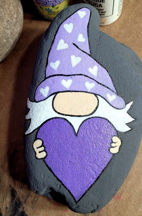 How To Paint Gnomes On Rocks, Nome Rock Painting, Gnome Rock Painting Ideas Easy, Rock Painting Gnomes, Gnomes Painted On Rocks, Purple Painted Rocks, Gnomes On Rocks, Gnome Rock Painting Ideas, Gnome Painting Ideas