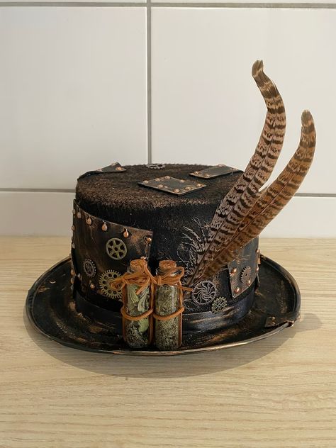 Steampunk Hat in Different Designs. 18 Cm Internal Dimension. - Etsy Canada Steampunk Hats Women, Victorian Steampunk Wedding, Steampunk Creations, Steampunk Mixed Media Art, Steampunk Hats, Convention Outfits, Diy Steampunk, Crazy Hat, Steampunk Top