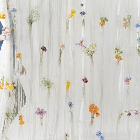 Diy Pelamin, Photo Backdrop Wedding, Flower Curtain, Wedding Planning Decor, Organza Flowers, Floral Backdrop, Floral Photo, Photo Booth Backdrop, Wildflower Wedding