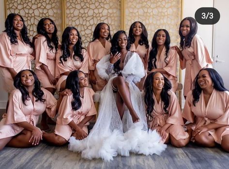 Photos Of Bride And Bridesmaids, Wedding Morning Bridesmaids, Wedding Day Pictures With Bridesmaids, Bridesmaid Black Women, Black Women Bridesmaid Dresses, Black Women Bridesmaids, Bridesmaids Robes Pictures, Bride And Bridesmaids Photos, Bridal Robes Getting Ready