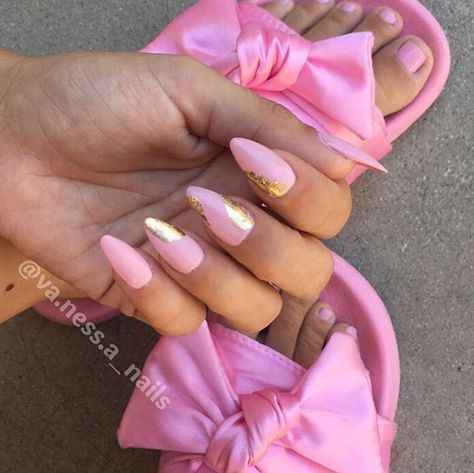 Pink Gold Foil Nails, Pink With Gold Tips Nails, Pink Nails With Gold Foil, Pink Nail With Gold Foil, Hot Pink Nails With Gold Foil, Marble Nail With Gold Foil, Pink Nails With Gold, Nails With Foil, Vanessa Nails