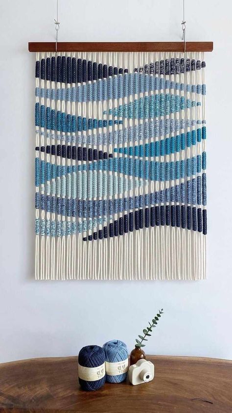 Macrame Wall Hanging Beach, Weaving Patterns Design Ideas, Sunset Weaving, Yarn Art On Canvas, Macrame Wave, Rope Wall Art, Macrame Studio, Macrame Weave, Diy Wall Hanging Yarn