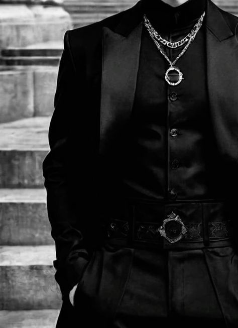 Goth Mens Fashion, Goth Outfits Men, Goth Fashion Men, Gothic Suit, Gothic Fashion Men, Gothic Style Fashion, Goth Male, Goth Guys, Gothic Men